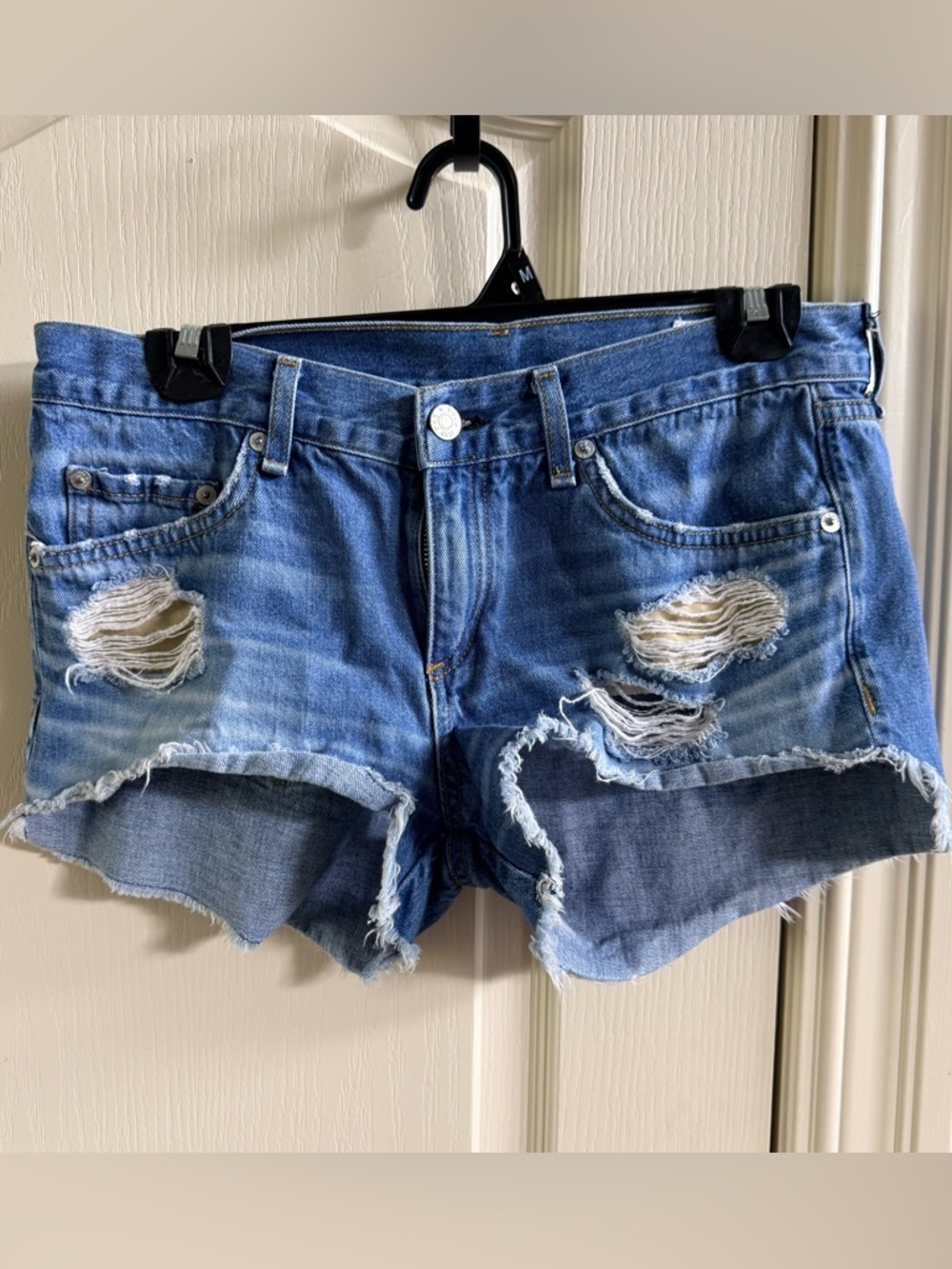 Rag & Bone Modele Distressed Blue Denim Cutoff Shorts. Size 28